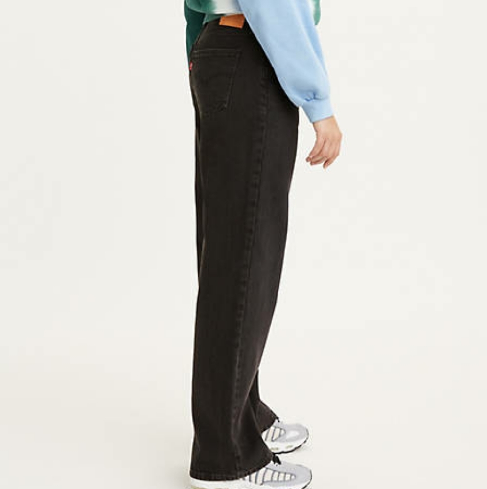 Levi's - Picture 2 of 3